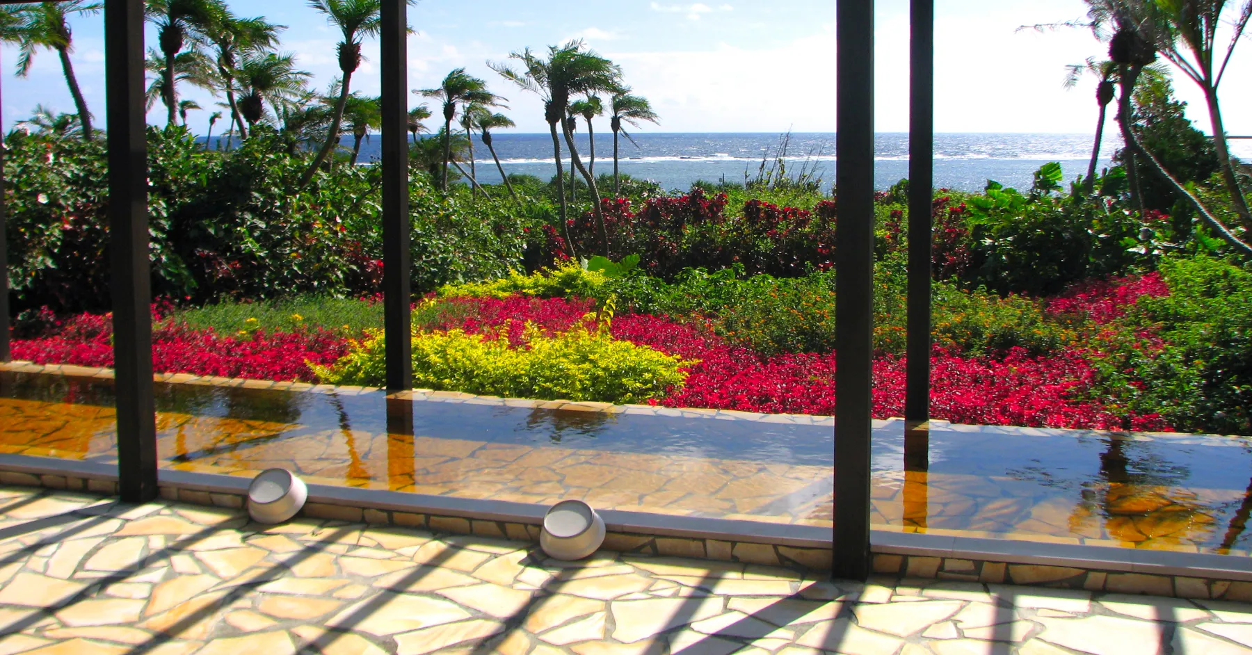 寧靜的日落時分與露天浴池