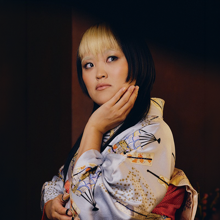 明日佳